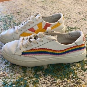 Soludos Rainbow Wave Sneaker